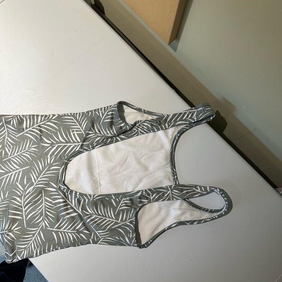 Women’s One piece Swimsuit - Picture 2 of 2